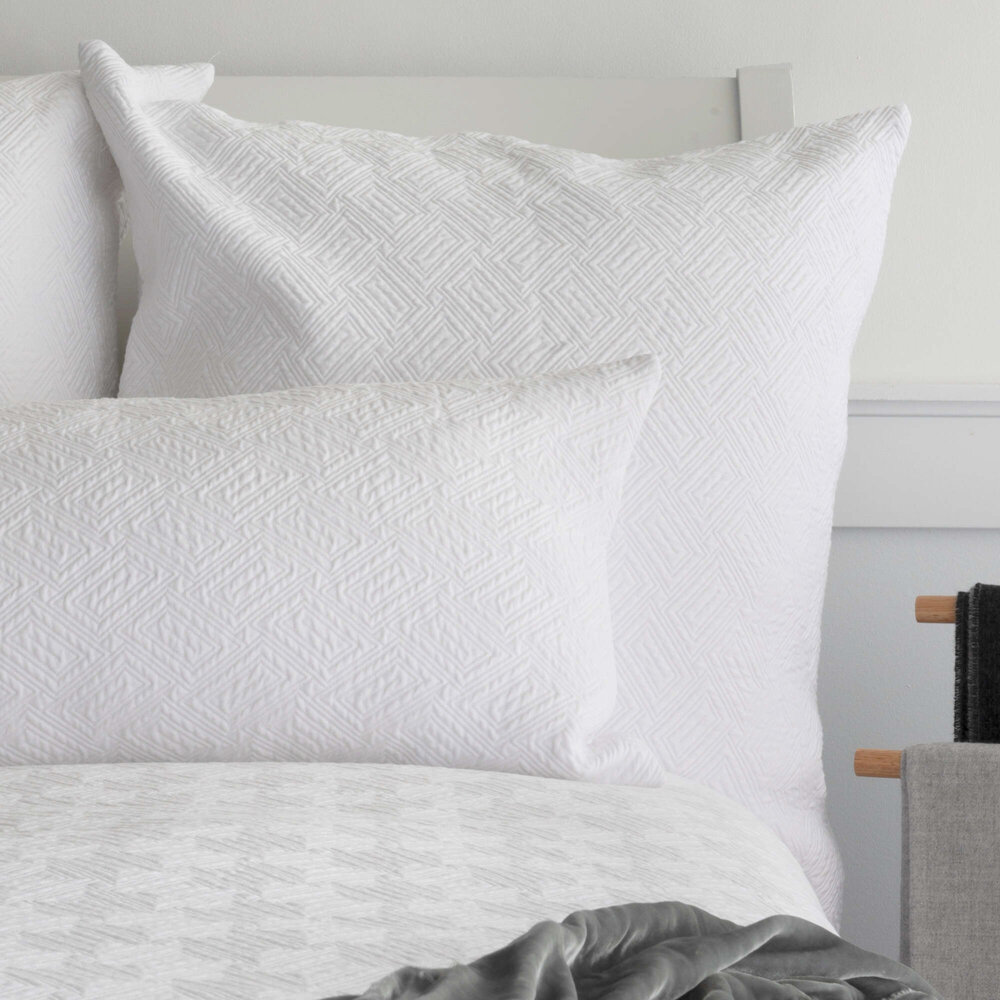 St. Geneve Scala Sham