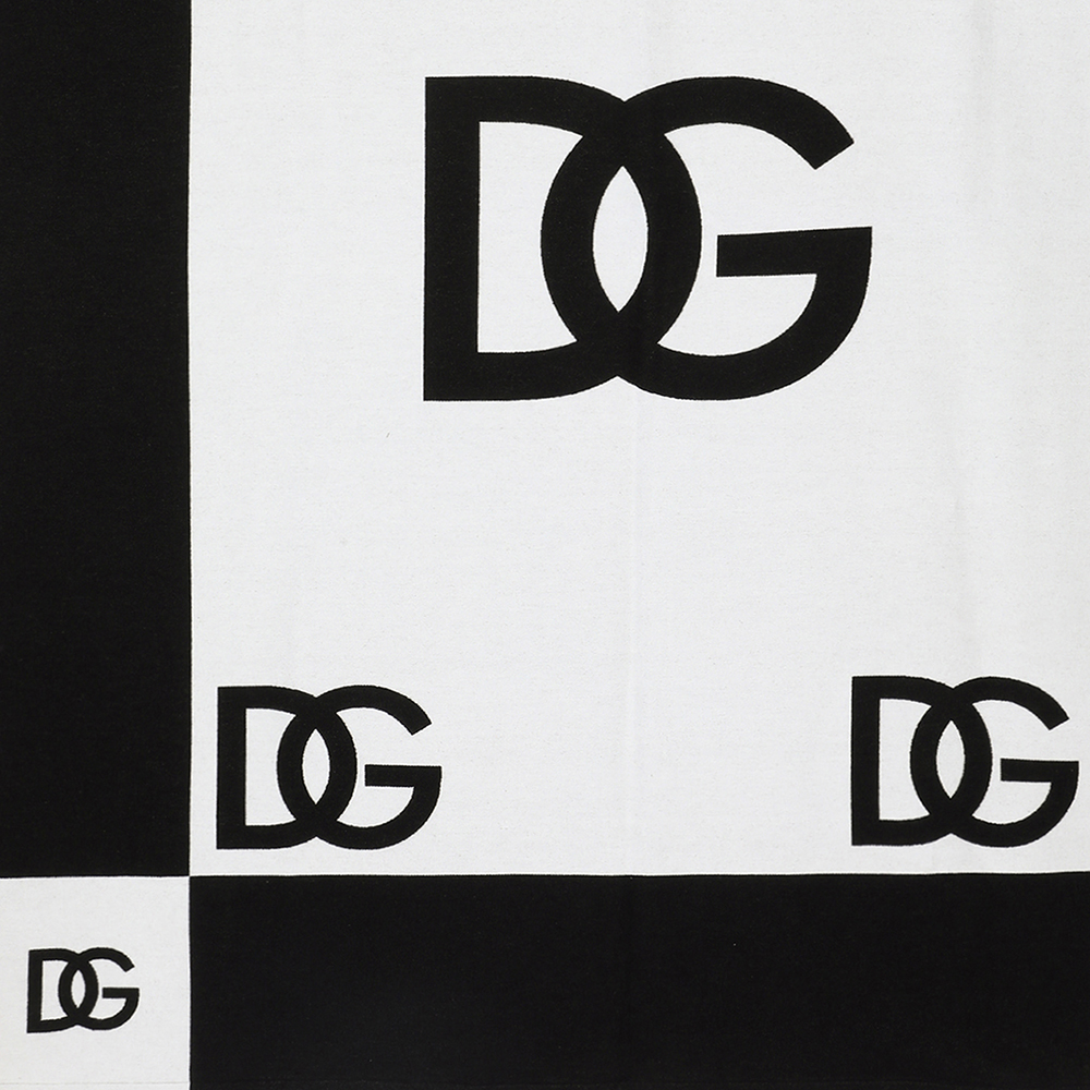Fine Linens | DG Logo Blanket Throw by Dolce & Gabbana Casa Blanket Throw  52.36x68.11 - Black/White 057