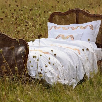 Laurels Embroideries 400TC By Peter Reed Flat Sheet