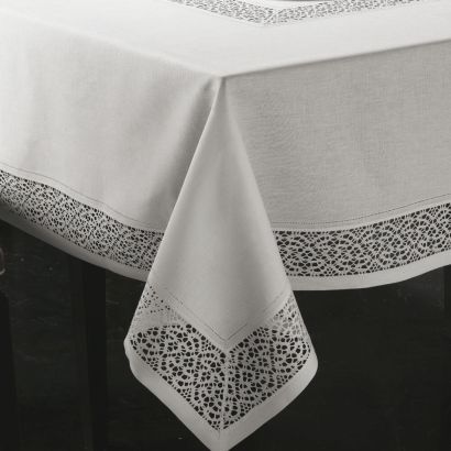 Cantù Table by Dea Linens Table Cloth