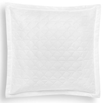 Suave Quilt by Amalia Sham