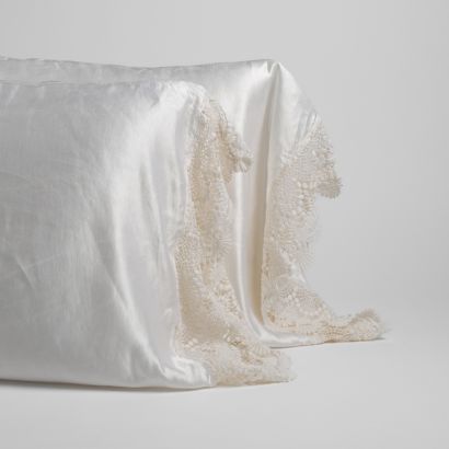 Paloma by Bella Notte Pillowcase with Mattine Lace
