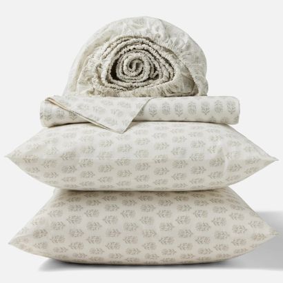 Chrysanthemum Organic Print Percale by Coyuchi Sheet Set