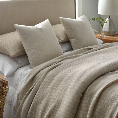 Faro by Home Treasures Throw
