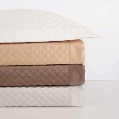 Diamond Sateen by Home Treasures Quilting Coverlet