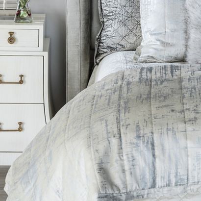 Moderne By Lili Alessandra Blanket