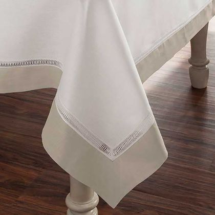 Linea Table by Home Treasures Tablecloth