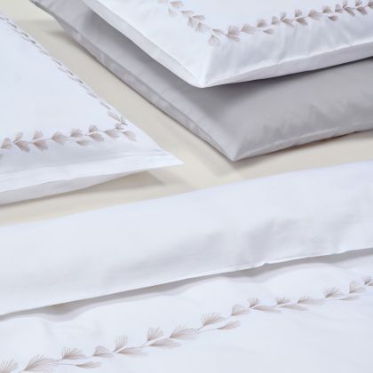 Foglia by Christian Fischbacher