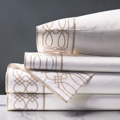 Nicola by De’ Medici