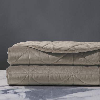 Nova by De’ Medici