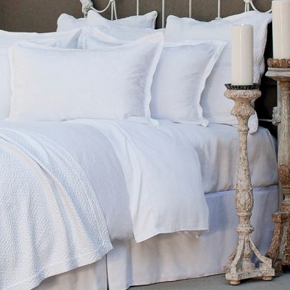 Carezza by St. Geneve