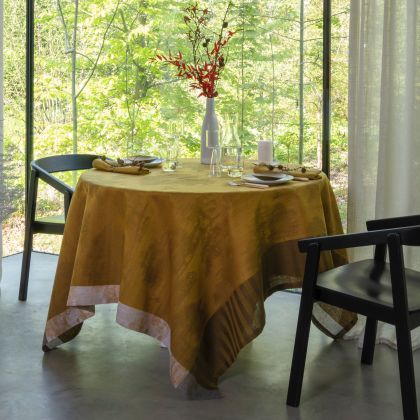 Souveraine by Le Jacquard Francais