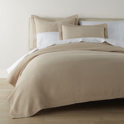 Mia Coverlet by Peacock Alley