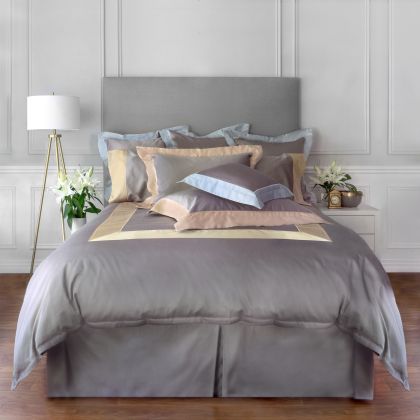 Capri Cambridge by St. Geneve