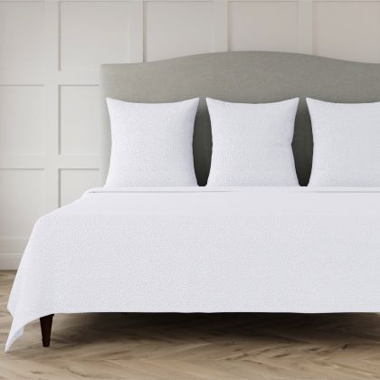 Bubble Matelasse Coverlet Set by Ann Gish