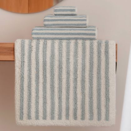Douro Bath Towel by Graccioza