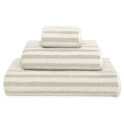 Douro Bath Towel by Graccioza