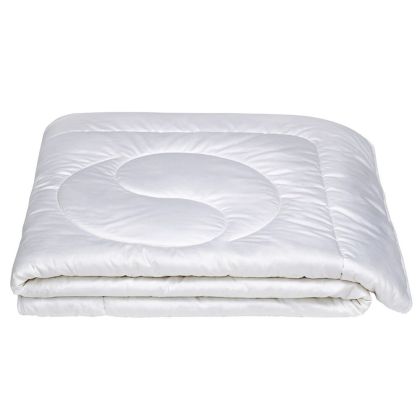 Soie 400 Duvet by Brun De Vian-Tiran