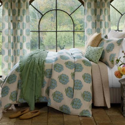 Vani Duvet Set by John Robshaw