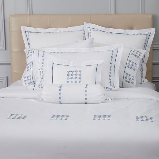 Harrogate Embroideries 400TC By Peter Reed