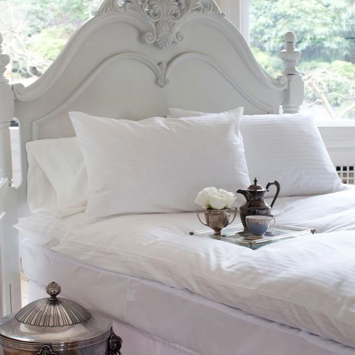 Luxury by St. Geneve Duvet Protector