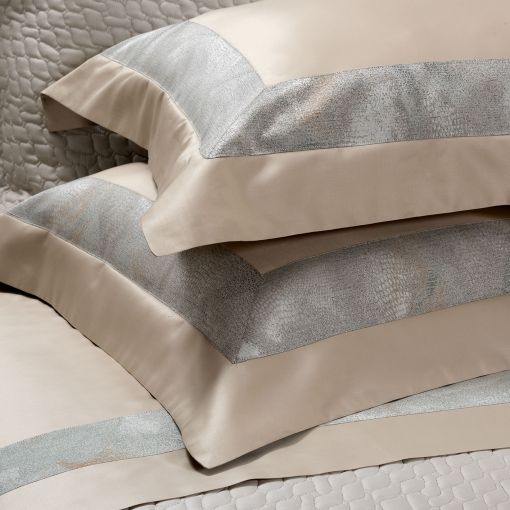 Andromeda Jacquard Insert by Dea Linens Sham - Raso