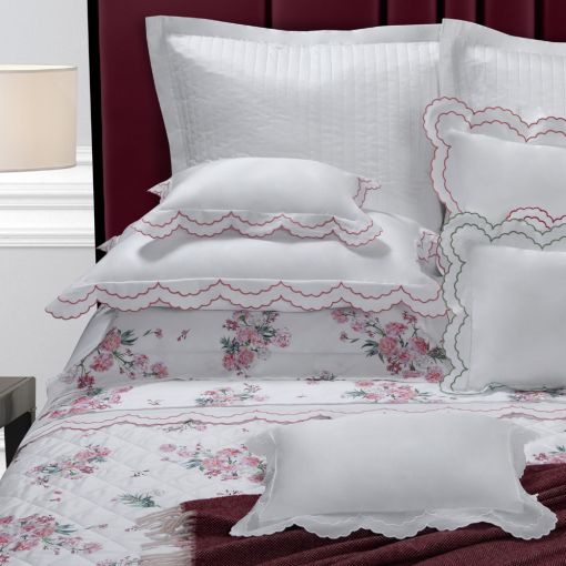 Gli Smerli Embroidery by Dea Linens Sham