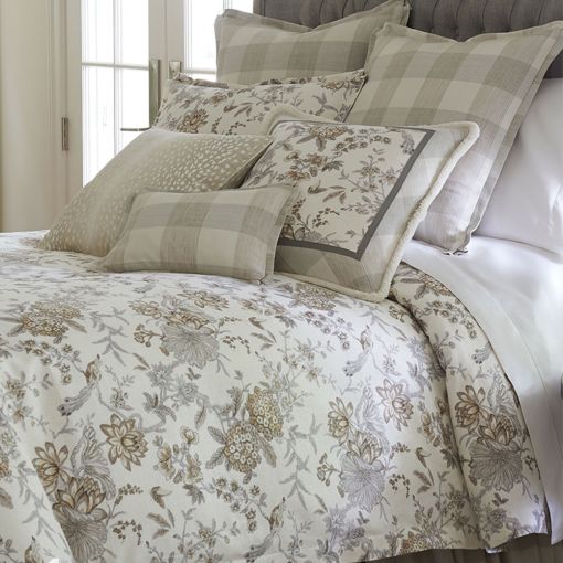 Martina by Legacy Home Bed Scarf