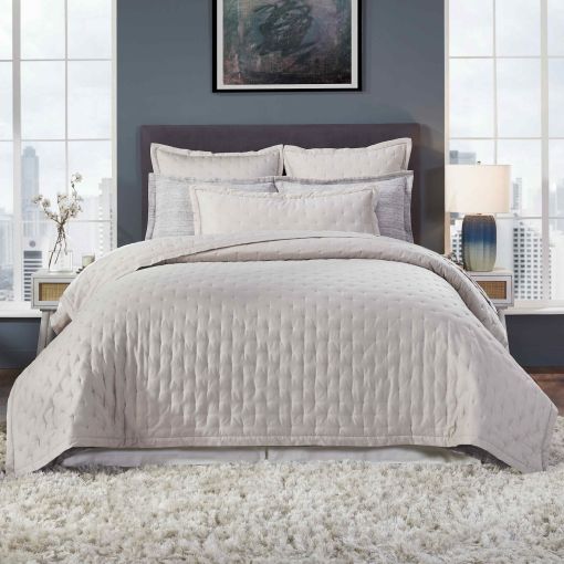 Oscar Quilt by Orchids Lux Home Quilt