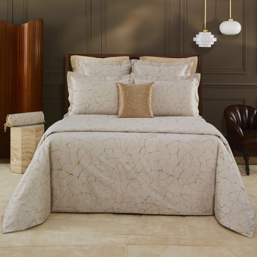 Fragment by Yves Delorme