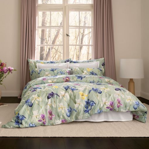 Charlotte by Schlossberg