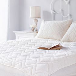 Feather Beds & Protectors by St. Geneve