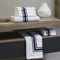Bath by Signoria Firenze
