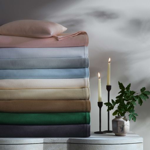 Matouk Throws & Blankets